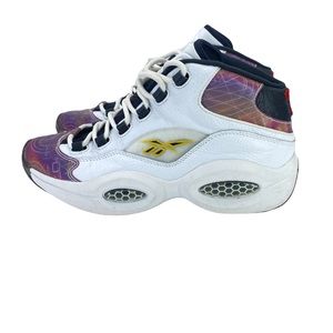 Basketball sneakers